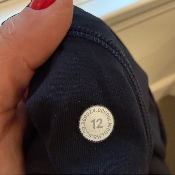 Lululemon Swift Speed High-Rise Crop 23” Size 12 Black - Picture 4 of 4